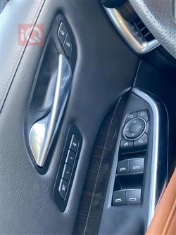 كاديلاك XT4